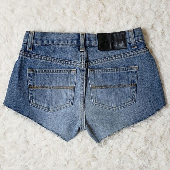 Express Custom Low-Rise Distressed Frayed Raw-Hem Denim Jean Shorts - Picture 2 of 6